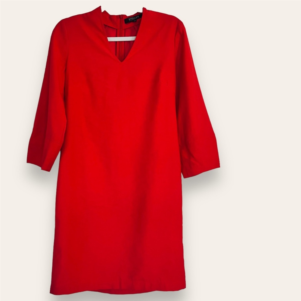 Stellan & Wylde red shift dress with 3/4 lantern sleeves and v-neck, Made in USA